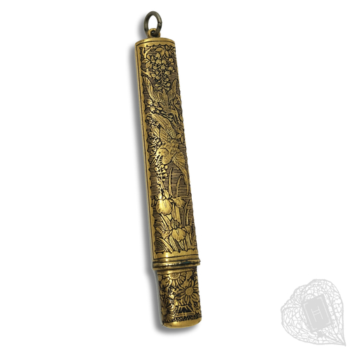 A lady's chatelaine pencil case Engraved with Japanese motifs